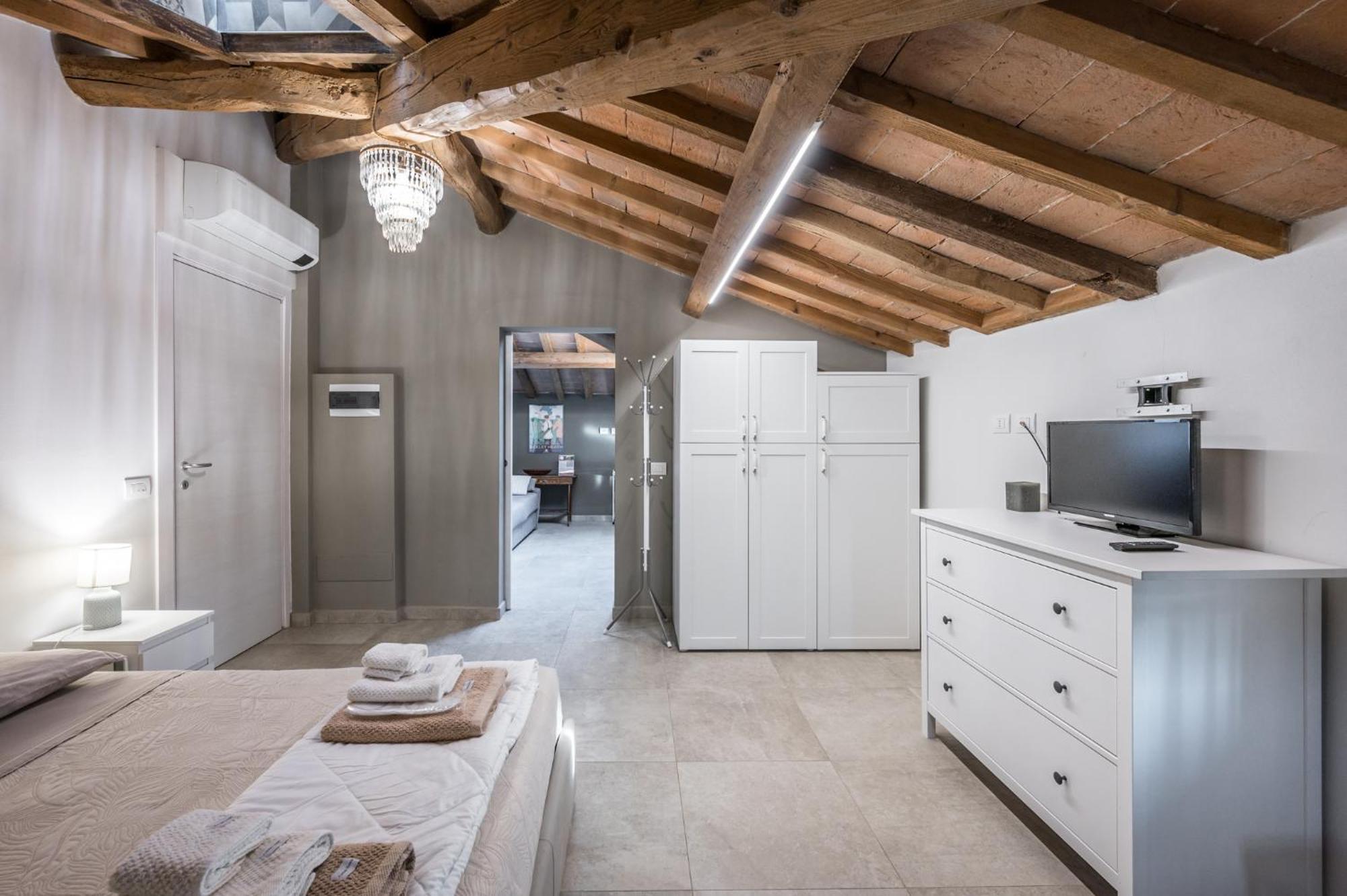 La Casa Di Valeria - Modena B&B 외부 사진